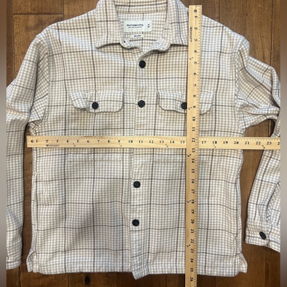 Abercrombie Heavyweight 4 Pocket Flannel Over Shirt Shacket Size Medium - Picture 2 of 4